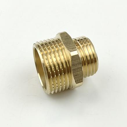 Ниппель переходной НР/НР 3/4" х 1/2"